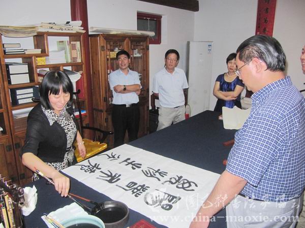 王旭红书写现场